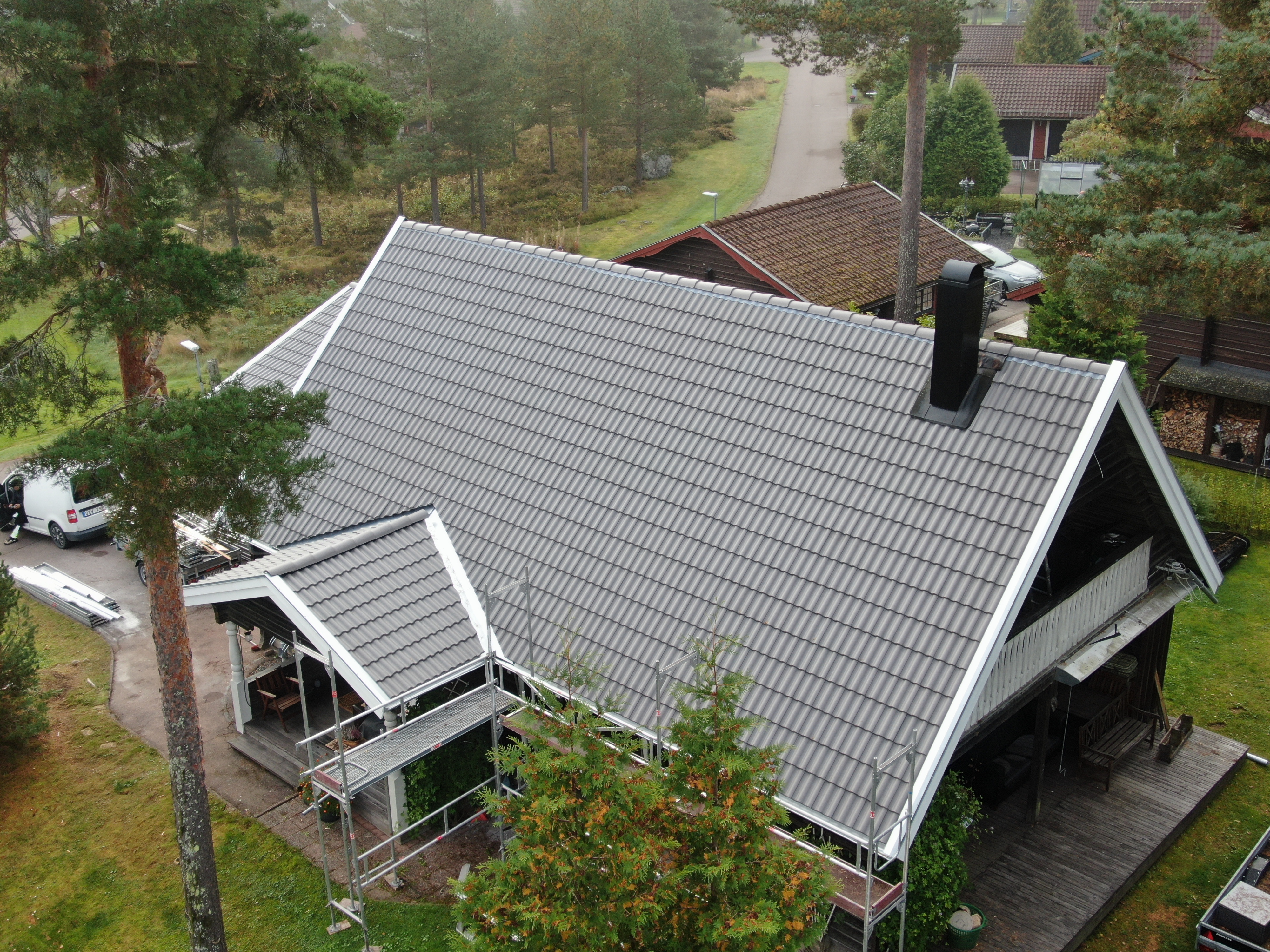 Antracitgrått Taktegel